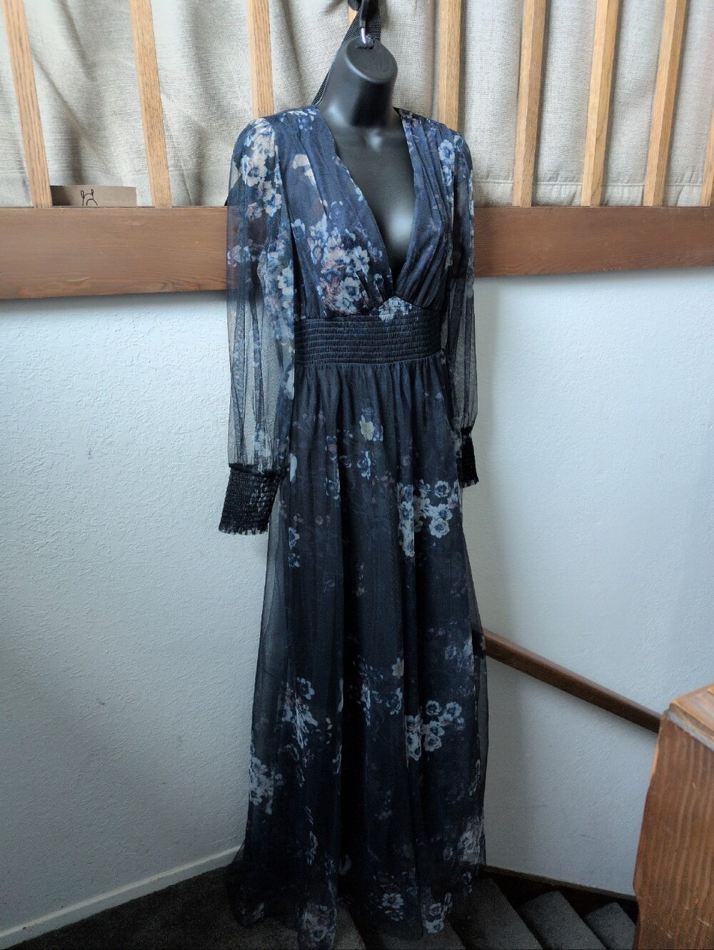 ✨ Nwt Baltic Born Layla Navy Tulle Maxi Dress In Blue Multi Floral Size M - Picture 3 of 8